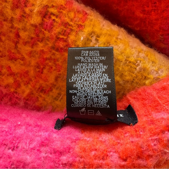 Anthropologie $58 Pink and Orange Scarf - Picture 10 of 10